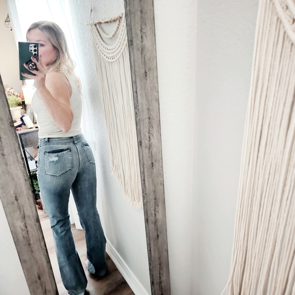 New | Judy Blue | Bootcut Jeans - Picture 6 of 17